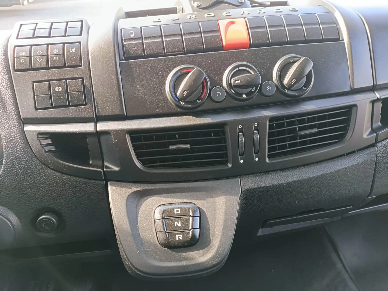 IVECO EUROCARGO 160E25P - Tovornjak-šasija: slika 3 IVECO EUROCARGO 160E25P - Tovornjak-šasija: slika 3