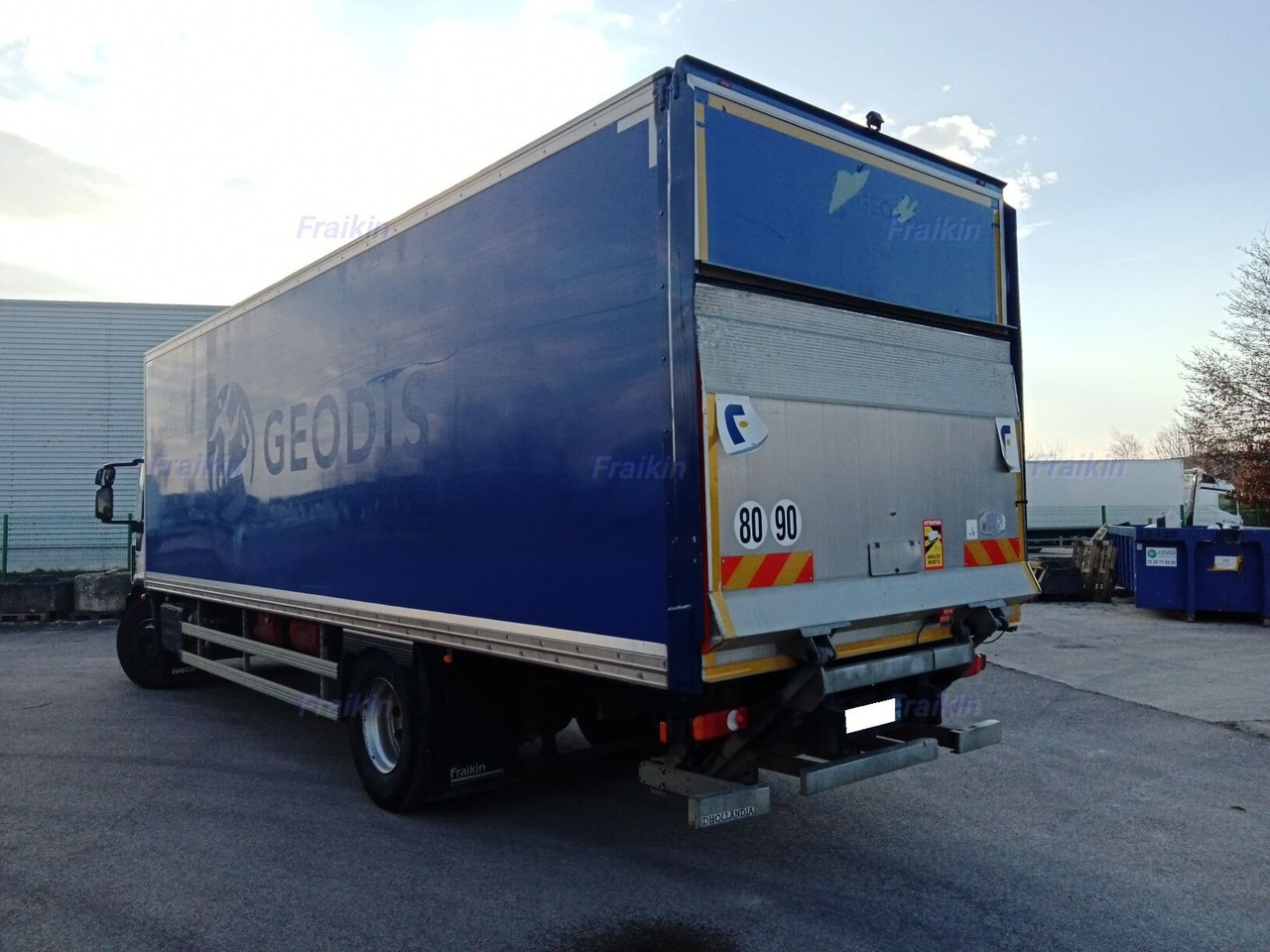 IVECO EUROCARGO 180EL28P - Tovornjak zabojnik: slika 2 IVECO EUROCARGO 180EL28P - Tovornjak zabojnik: slika 2