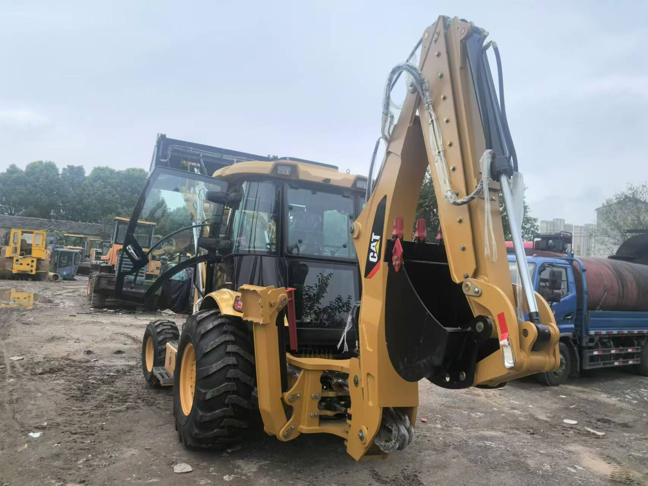 Caterpillar 420F - Bager nakladalec: slika 4 Caterpillar 420F - Bager nakladalec: slika 4