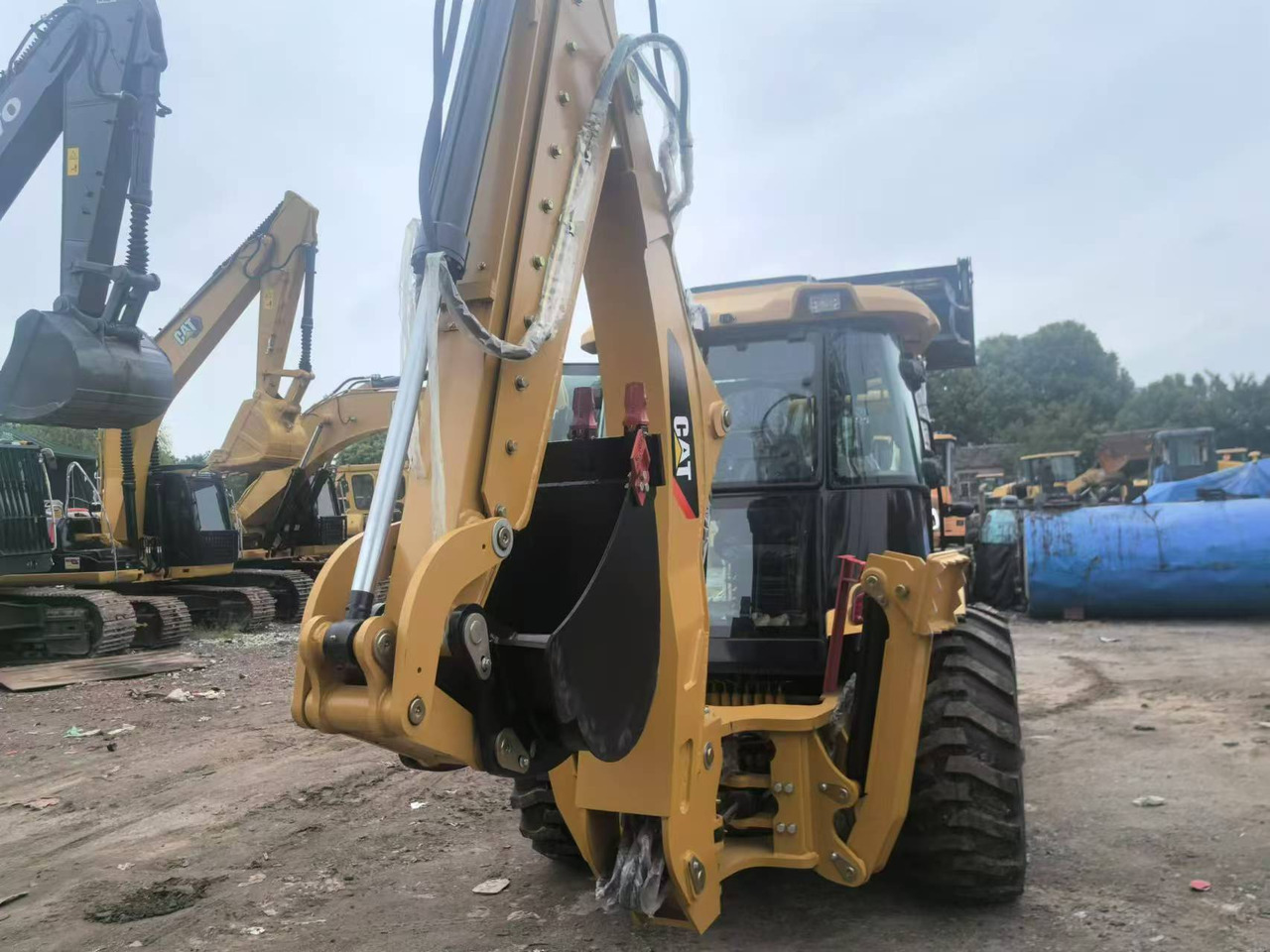 Caterpillar 420F - Bager nakladalec: slika 3 Caterpillar 420F - Bager nakladalec: slika 3