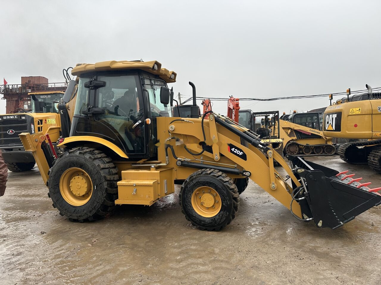 Caterpillar 420F - Bager nakladalec: slika 4 Caterpillar 420F - Bager nakladalec: slika 4
