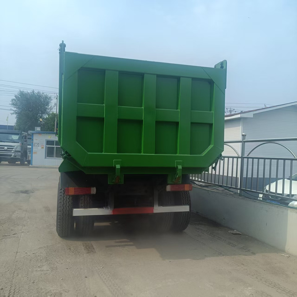 HOWO 371 6X4 - Tovornjak prekucnik: slika 4 HOWO 371 6X4 - Tovornjak prekucnik: slika 4