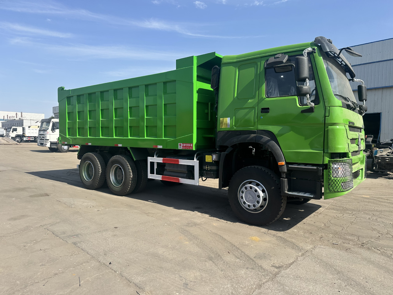 HOWO 371 6X4 - Tovornjak prekucnik: slika 2 HOWO 371 6X4 - Tovornjak prekucnik: slika 2