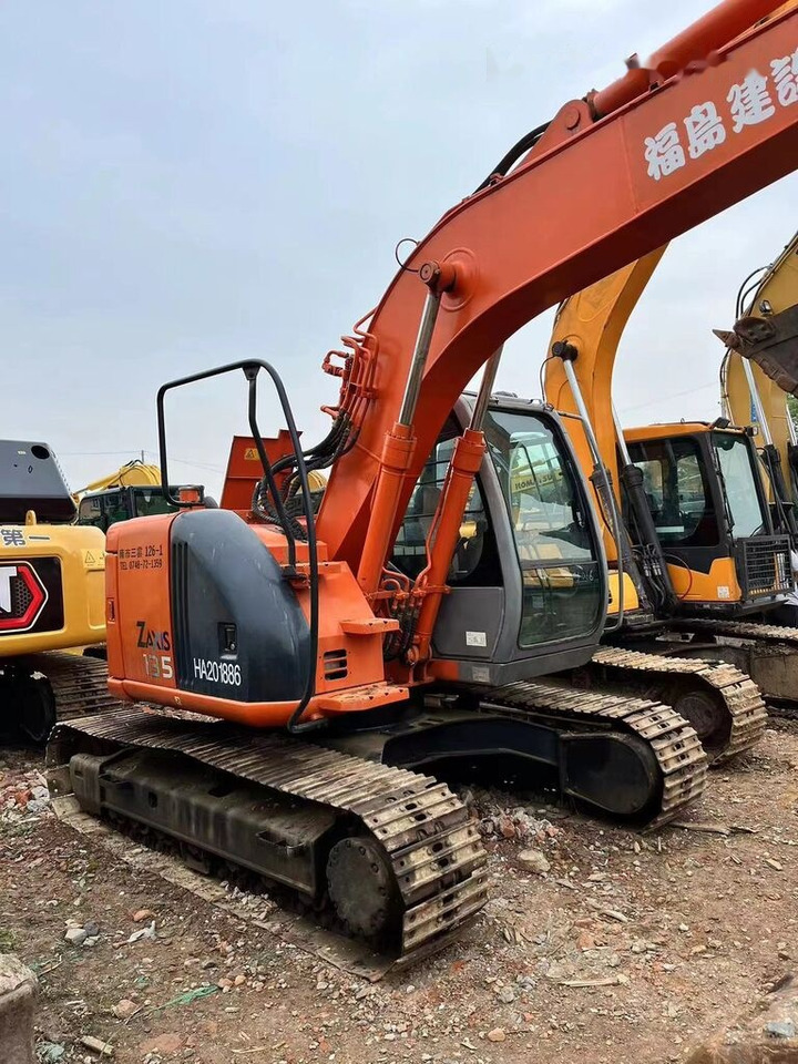 Hitachi ZX135 - Bager goseničar: slika 2 Hitachi ZX135 - Bager goseničar: slika 2