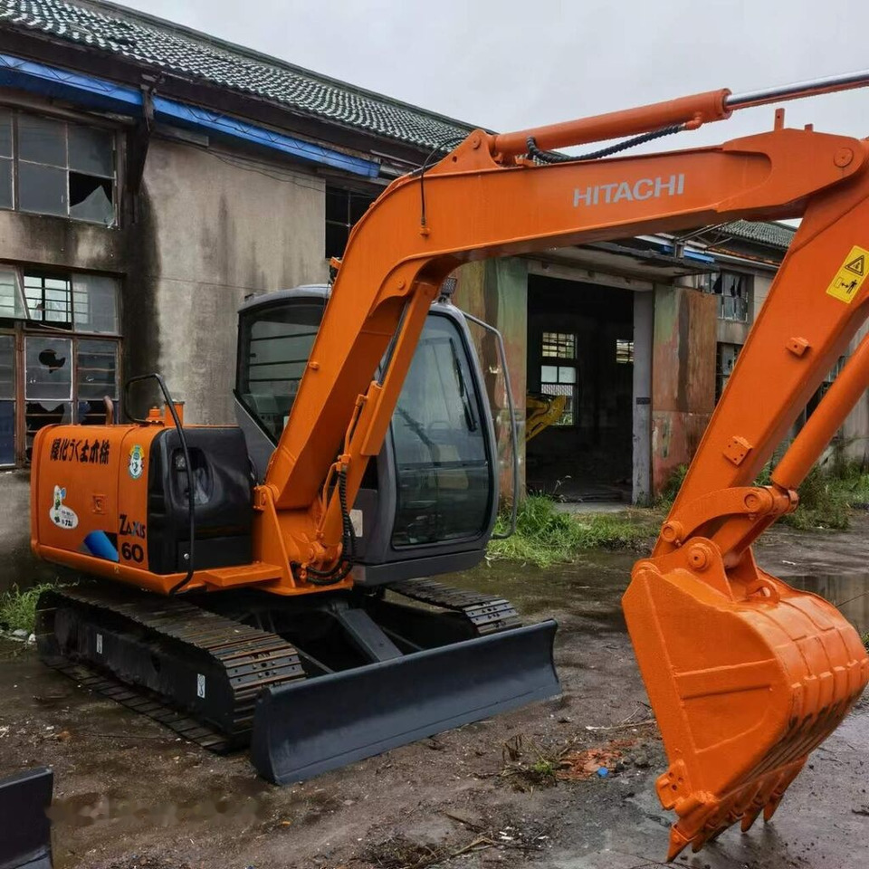 Hitachi ZX60 - Bager goseničar: slika 3 Hitachi ZX60 - Bager goseničar: slika 3