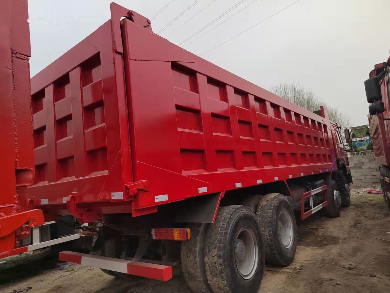 Tovornjak prekucnik Howo 375 8x4: slika 7
