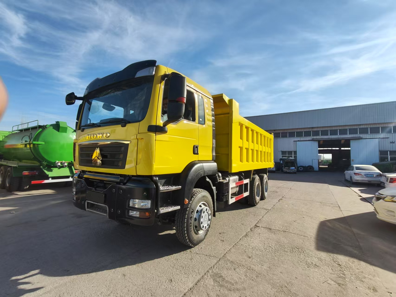Howo HOWO TX 6X4 Dump Truck - Tovornjak prekucnik: slika 1 Howo HOWO TX 6X4 Dump Truck - Tovornjak prekucnik: slika 1