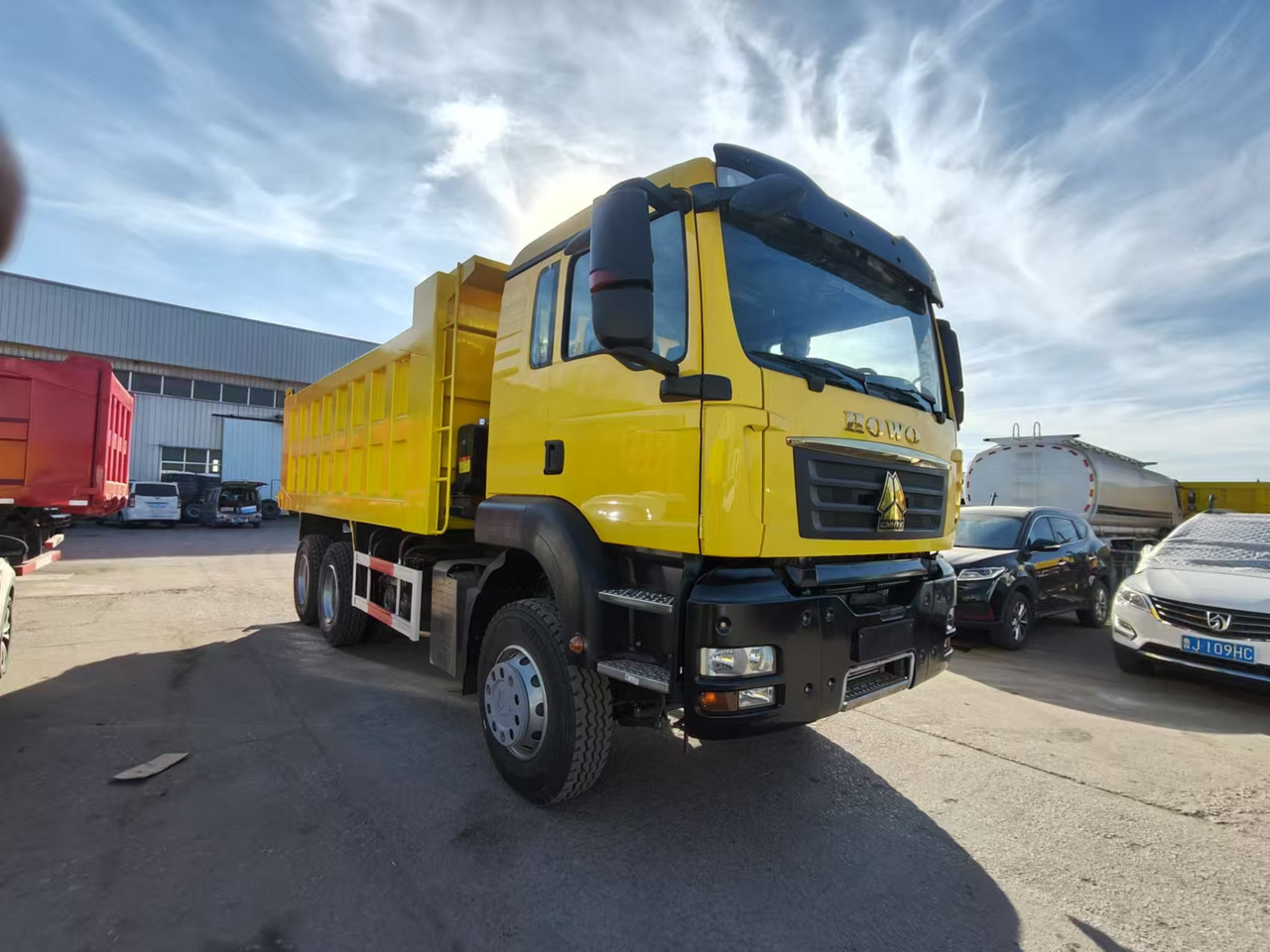 Howo HOWO TX 6X4 Dump Truck - Tovornjak prekucnik: slika 2 Howo HOWO TX 6X4 Dump Truck - Tovornjak prekucnik: slika 2