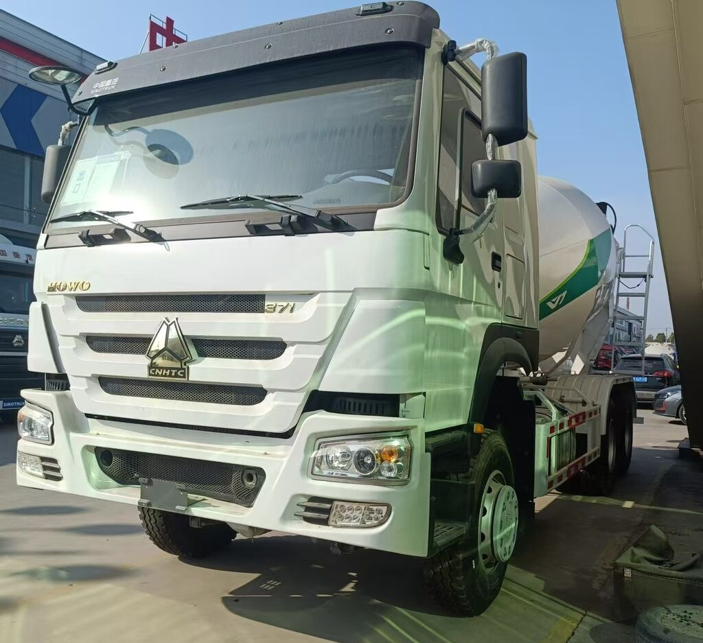 Howo XCMG on chassis - Avtomešalec: slika 3 Howo XCMG on chassis - Avtomešalec: slika 3