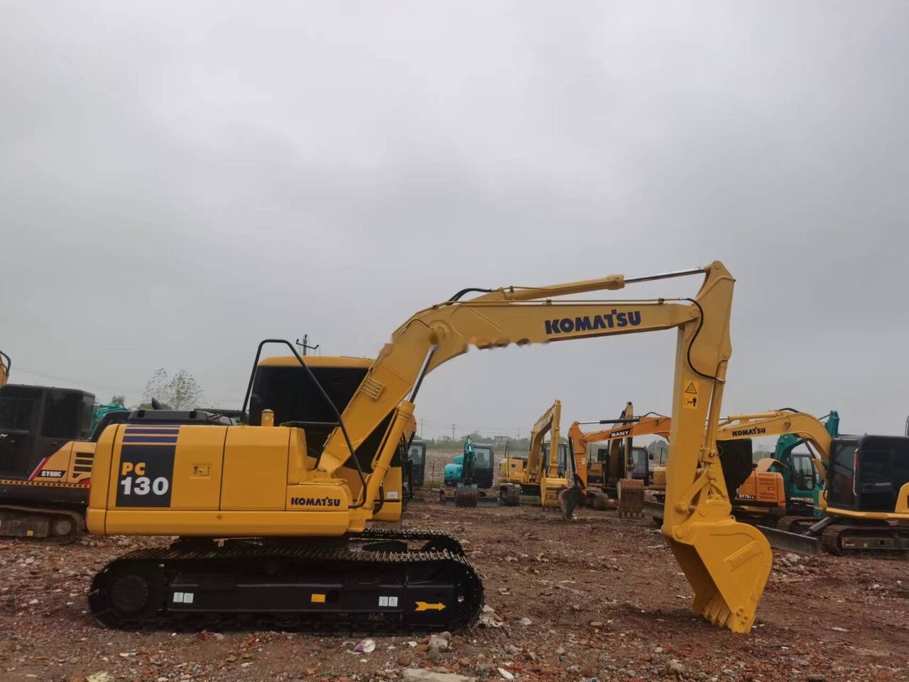 Komatsu PC130 - Bager goseničar: slika 1 Komatsu PC130 - Bager goseničar: slika 1