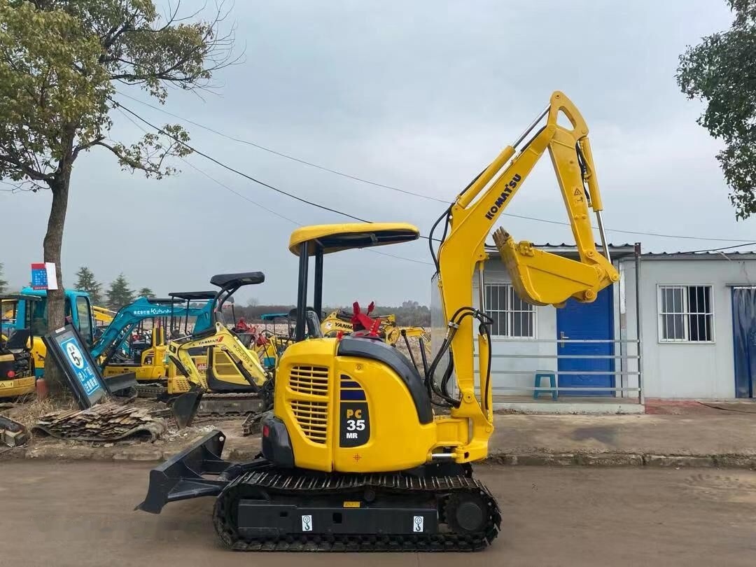 Mini bager Komatsu PC35: slika 6