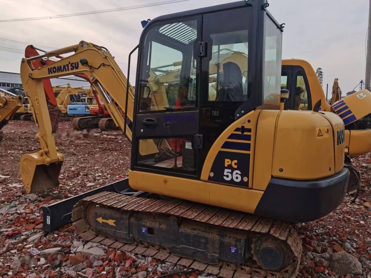 Komatsu PC56 - Mini bager: slika 1 Komatsu PC56 - Mini bager: slika 1