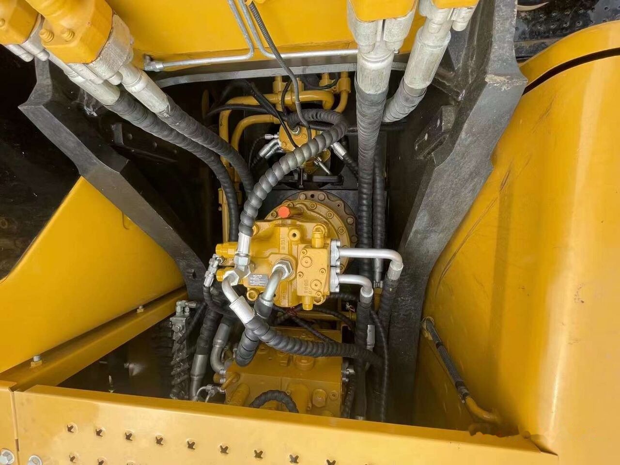 Sany SY235 - Bager goseničar: slika 1 Sany SY235 - Bager goseničar: slika 1