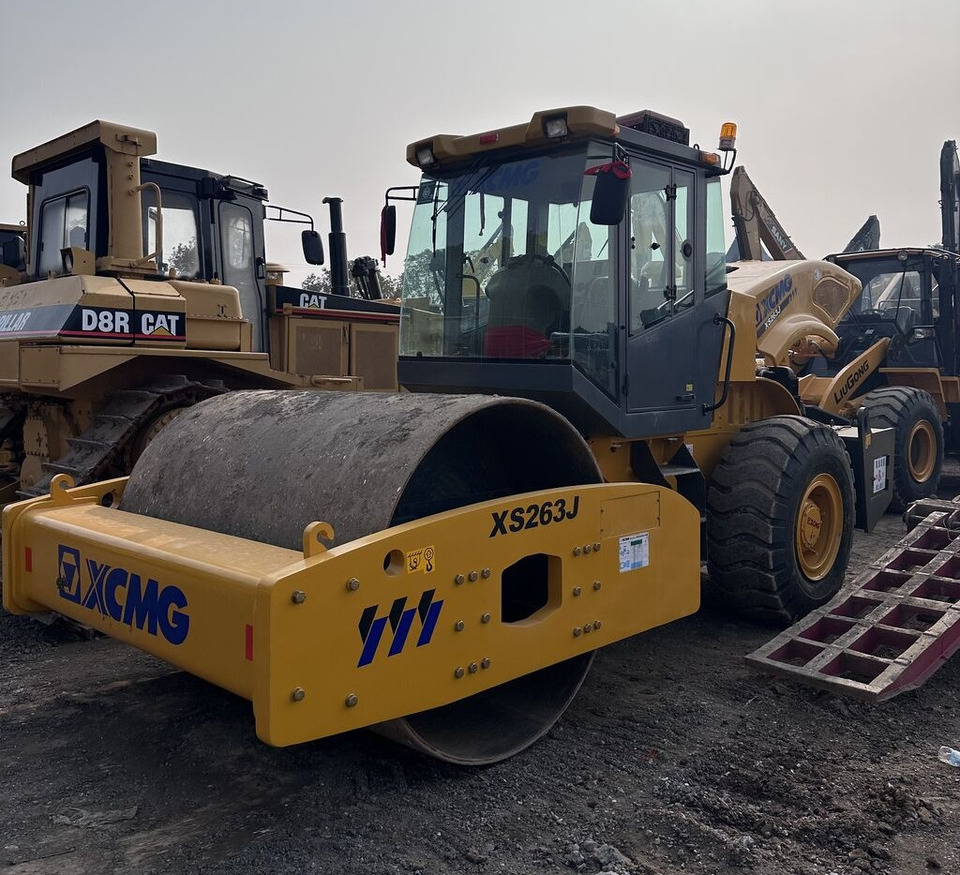 XCMG XS223J - Kompaktor: slika 4 XCMG XS223J - Kompaktor: slika 4