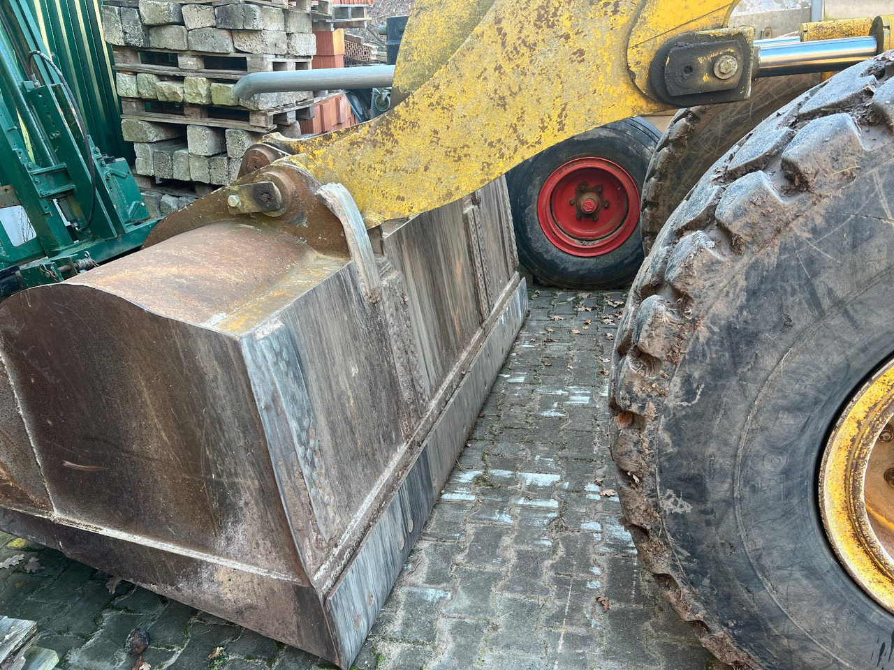 Komatsu WA 270 - Kolesni nakladalec: slika 3 Komatsu WA 270 - Kolesni nakladalec: slika 3