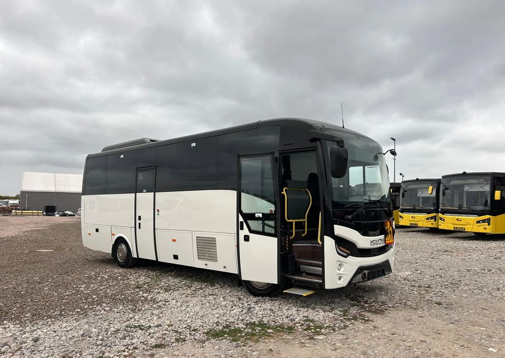 Isuzu Grand Toro - Drugi stroj: slika 2 Isuzu Grand Toro - Drugi stroj: slika 2