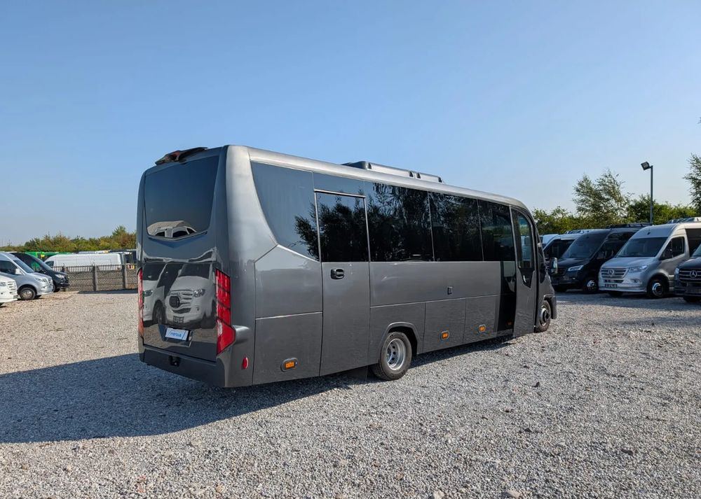 Iveco Daily 70C21 - Minibus, Potniški kombi: slika 4 Iveco Daily 70C21 - Minibus, Potniški kombi: slika 4
