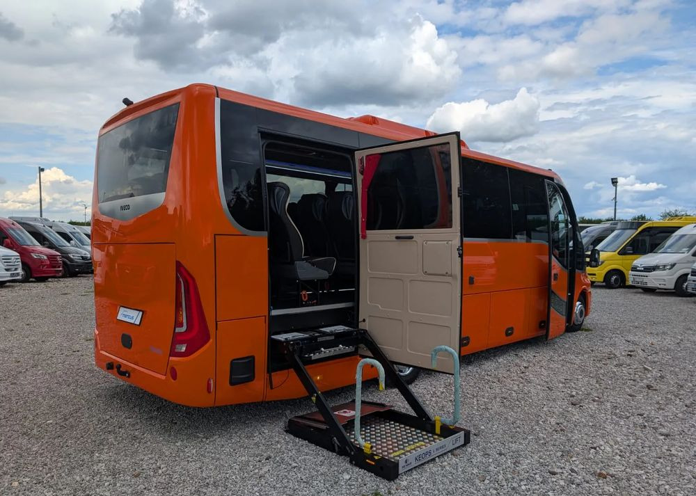 Iveco Daily - Minibus, Potniški kombi: slika 1 Iveco Daily - Minibus, Potniški kombi: slika 1