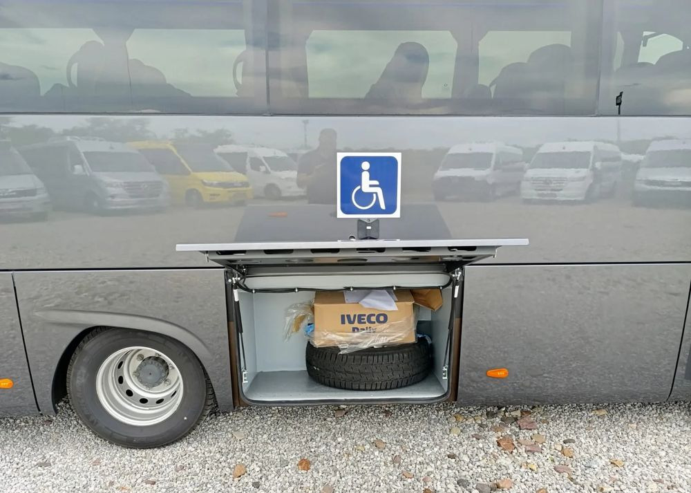Iveco Mercus Daily 70C21 - Minibus, Potniški kombi: slika 5 Iveco Mercus Daily 70C21 - Minibus, Potniški kombi: slika 5