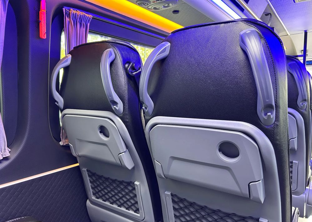 Nov Minibus, Potniški kombi MAN TGE 5.160: slika 24