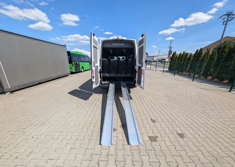 Nov Minibus, Potniški kombi MAN TGE: slika 7