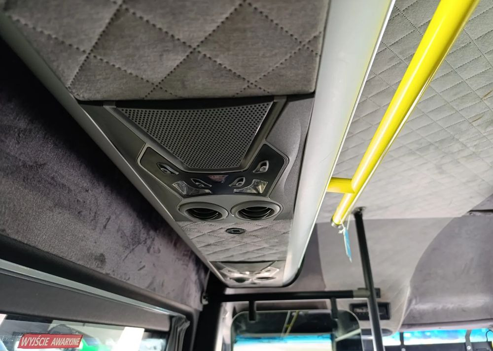 Minibus, Potniški kombi Mercedes-Benz Sprinter 519: slika 17