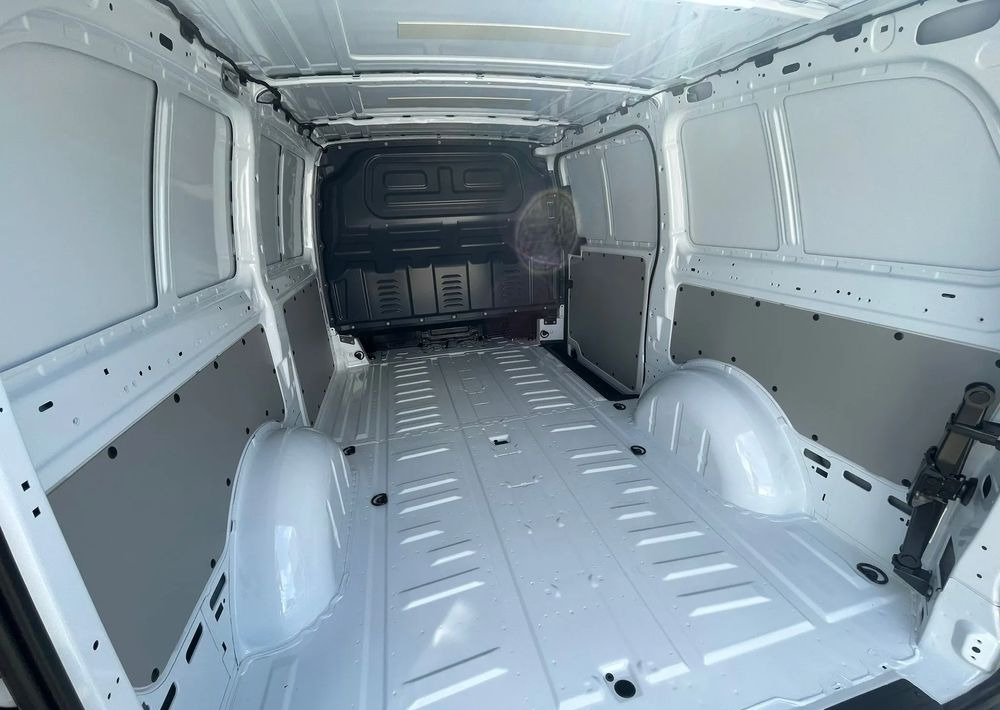 Nov Furgon, Električno dostavno vozilo Mercedes-Benz eVito: slika 7