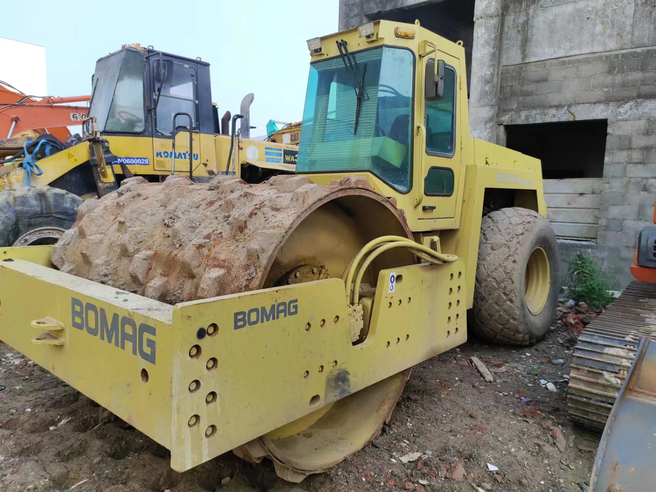 BOMAG BW 217D-2 - Kompaktor: slika 2 BOMAG BW 217D-2 - Kompaktor: slika 2