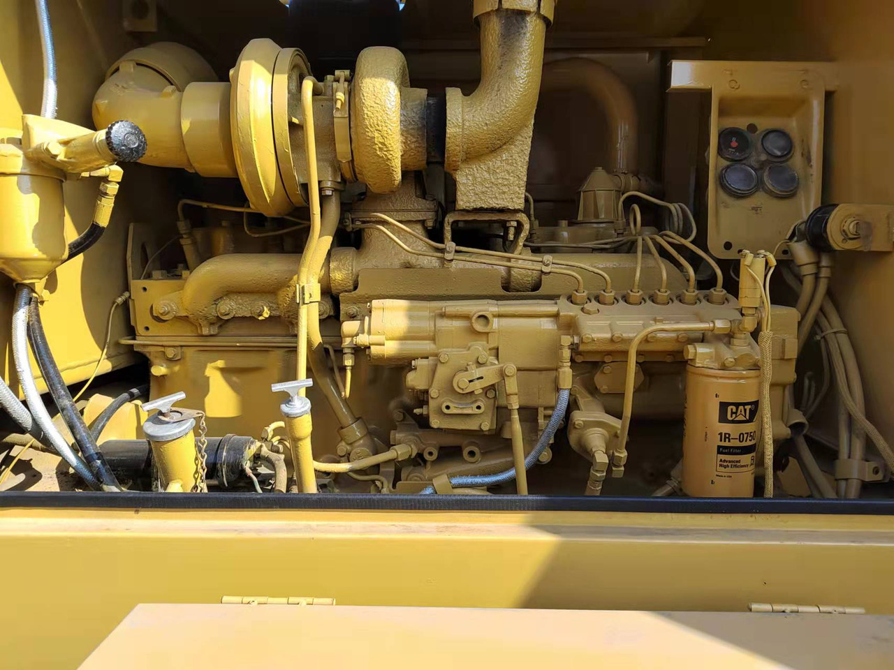 CATERPILLAR 140H - Greder: slika 3 CATERPILLAR 140H - Greder: slika 3