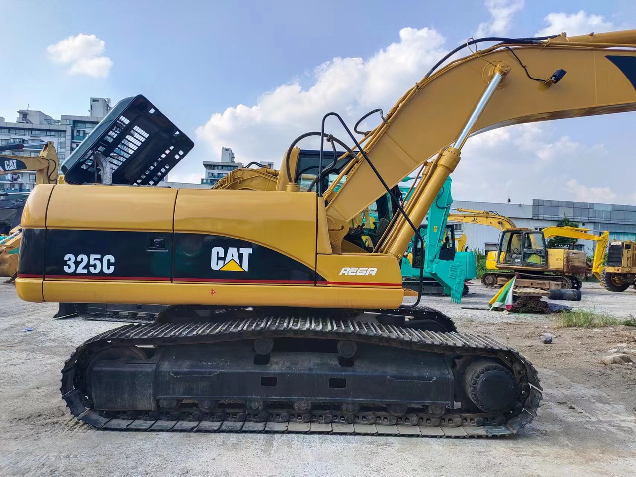 CATERPILLAR 325C - Bager goseničar: slika 3 CATERPILLAR 325C - Bager goseničar: slika 3