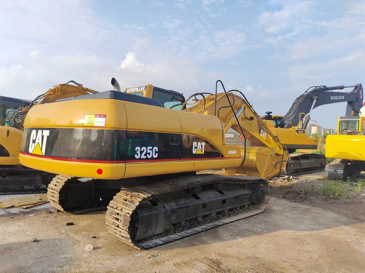 CATERPILLAR 325C - Bager goseničar: slika 2 CATERPILLAR 325C - Bager goseničar: slika 2