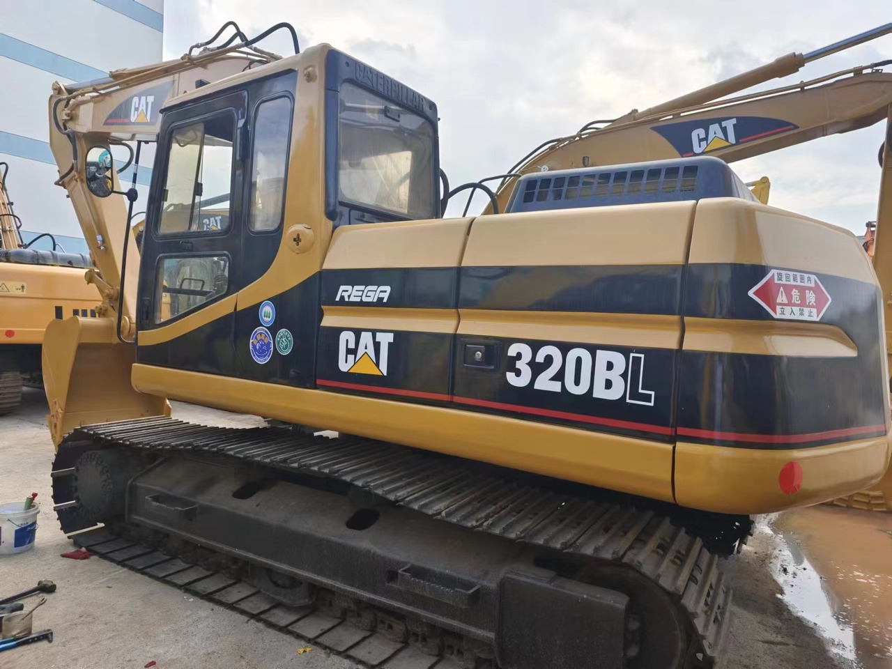 CATERPILLAR CAT 320BL - Bager goseničar: slika 1 CATERPILLAR CAT 320BL - Bager goseničar: slika 1