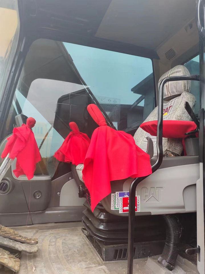 CATERPILLAR CAT 320D - Bager goseničar: slika 4 CATERPILLAR CAT 320D - Bager goseničar: slika 4