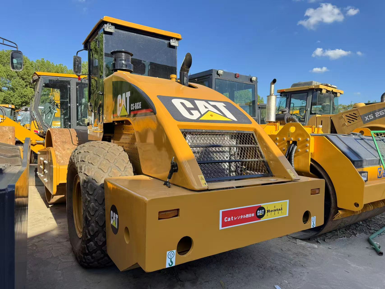 CATERPILLAR CS683E - Cestni valjar: slika 2 CATERPILLAR CS683E - Cestni valjar: slika 2
