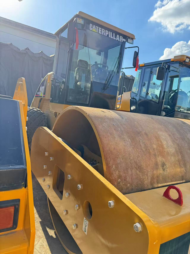 CATERPILLAR CS683E - Cestni valjar: slika 3 CATERPILLAR CS683E - Cestni valjar: slika 3