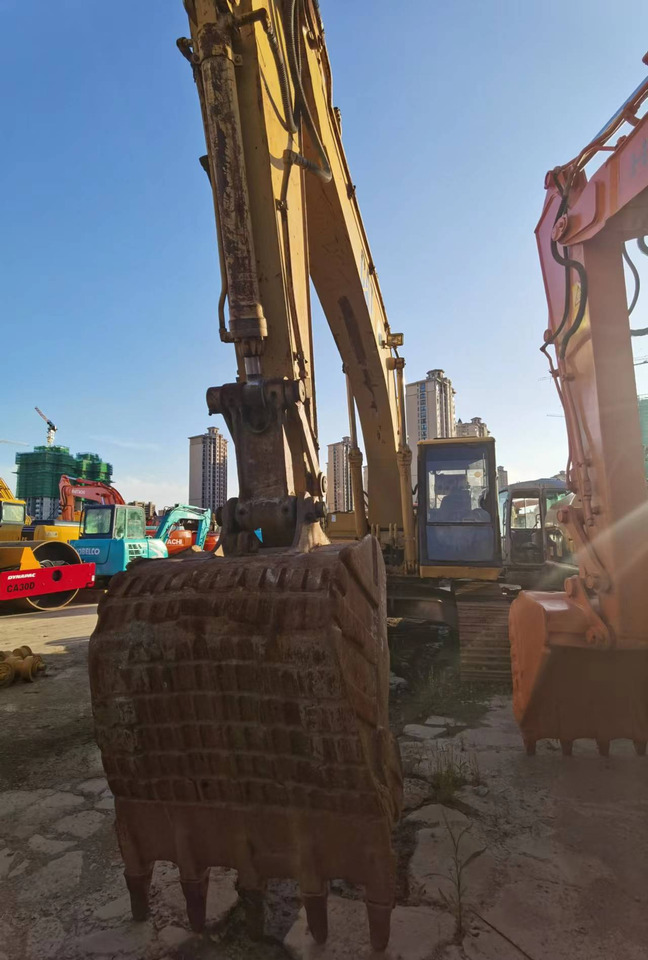 CATERPILLAR E200B - Bager goseničar: slika 2 CATERPILLAR E200B - Bager goseničar: slika 2