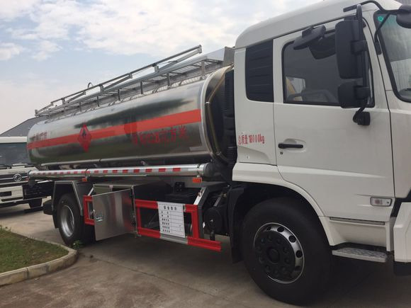 DONGFENG Tank truck - Tovornjak cisterna: slika 2 DONGFENG Tank truck - Tovornjak cisterna: slika 2