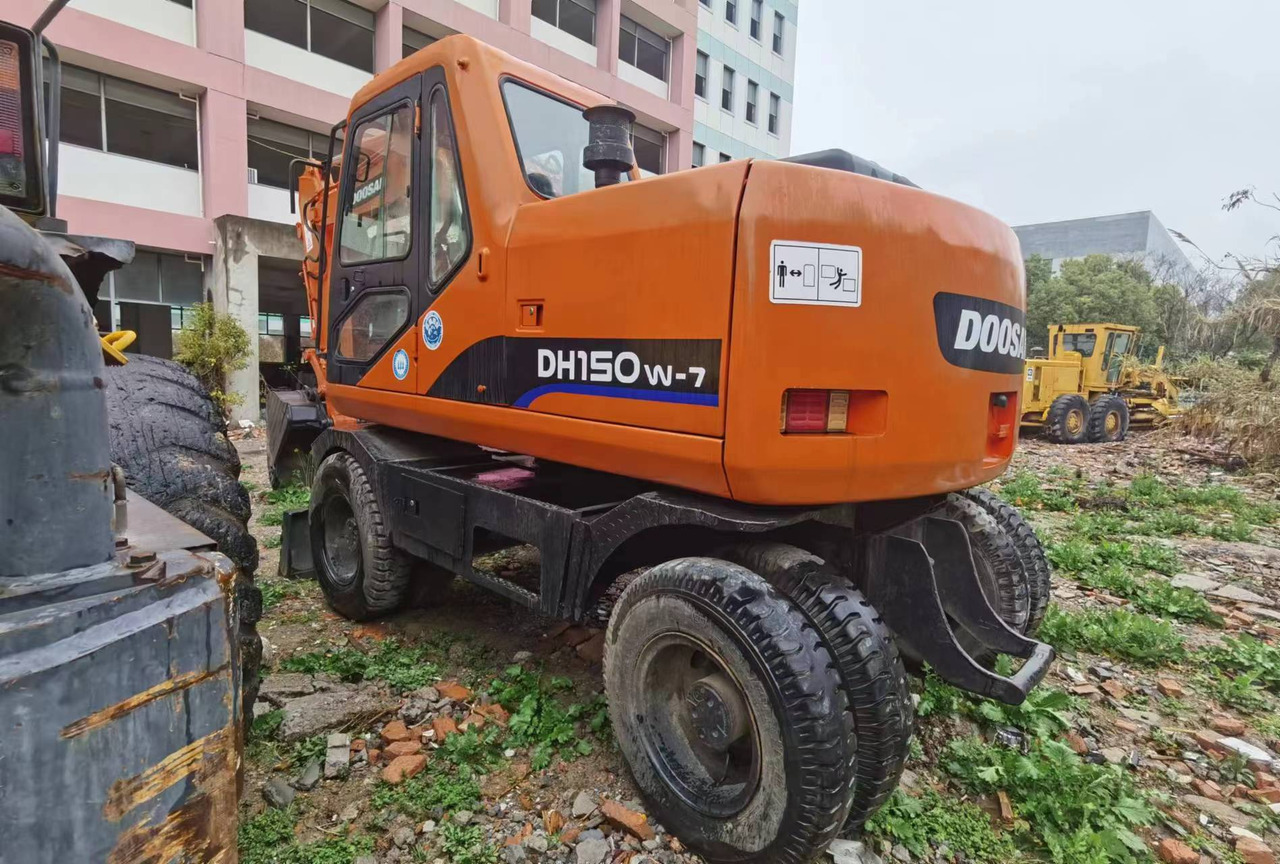 DOOSAN DH150W-7 - Bager na kolesih: slika 5 DOOSAN DH150W-7 - Bager na kolesih: slika 5