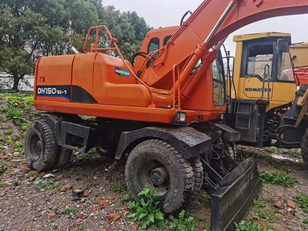 DOOSAN DH150W-7 - Bager na kolesih: slika 4 DOOSAN DH150W-7 - Bager na kolesih: slika 4