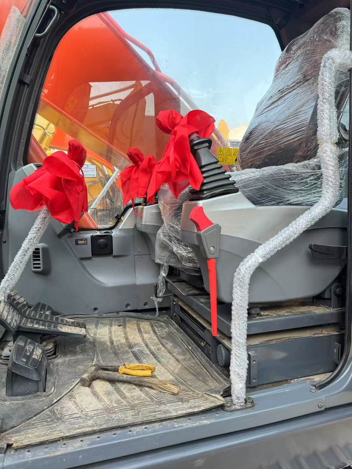 DOOSAN DX225 - Bager goseničar: slika 4 DOOSAN DX225 - Bager goseničar: slika 4