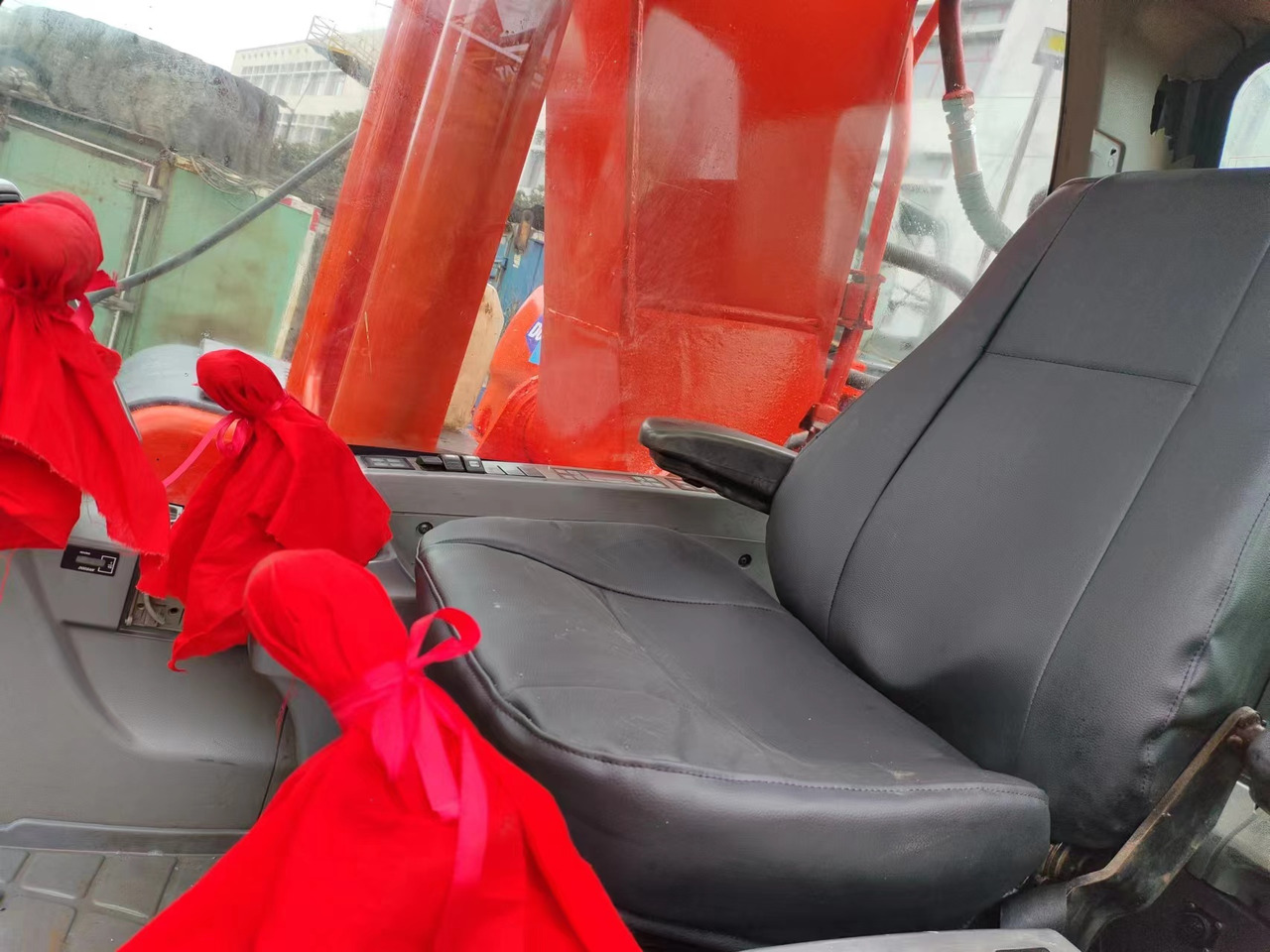 DOOSAN DX225LCA - Bager goseničar: slika 4 DOOSAN DX225LCA - Bager goseničar: slika 4