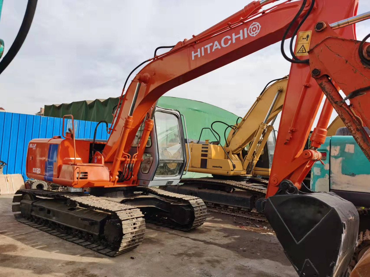 HITACHI EX120-2 - Bager goseničar: slika 1 HITACHI EX120-2 - Bager goseničar: slika 1