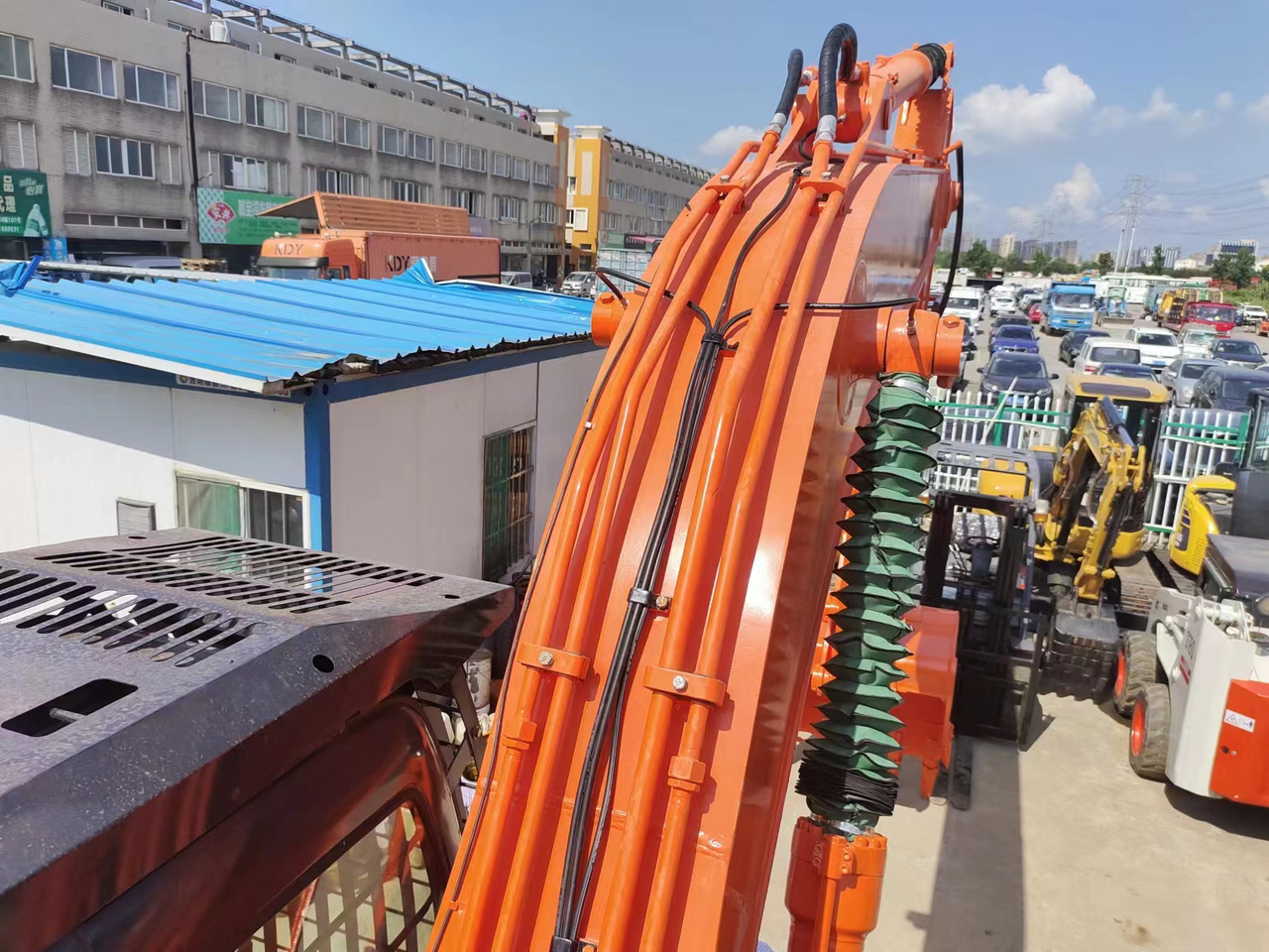 HITACHI ZX200 - Bager goseničar: slika 4 HITACHI ZX200 - Bager goseničar: slika 4