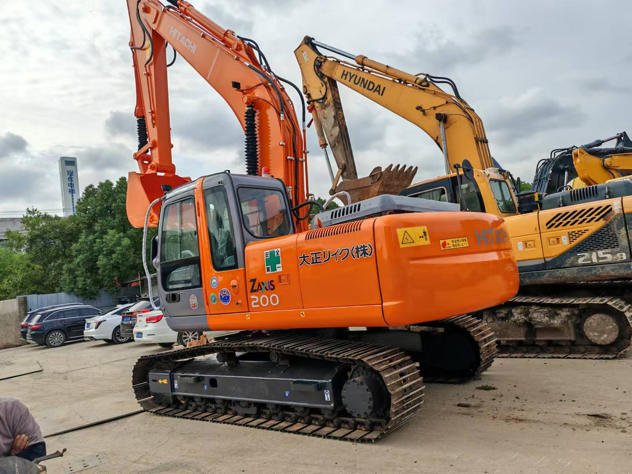 HITACHI ZX200 - Bager goseničar: slika 1 HITACHI ZX200 - Bager goseničar: slika 1