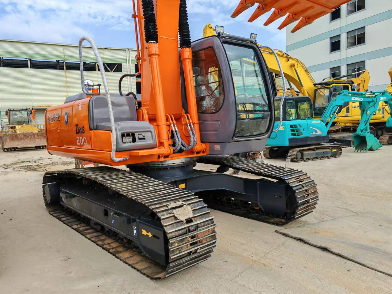 HITACHI ZX200 - Bager goseničar: slika 3 HITACHI ZX200 - Bager goseničar: slika 3
