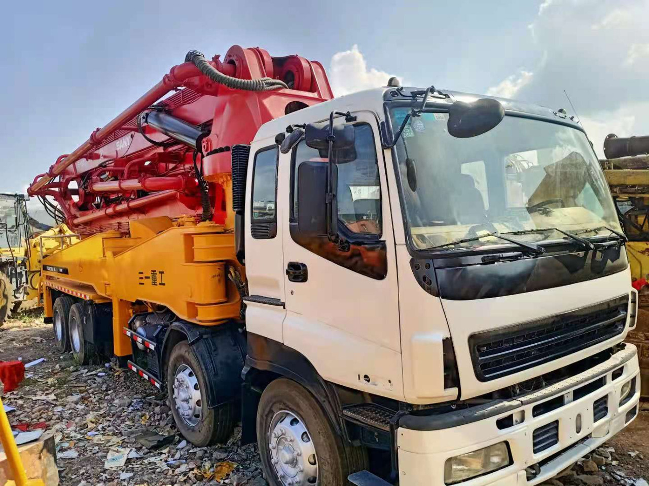 ISUZU 48M - Črpalka za beton: slika 2 ISUZU 48M - Črpalka za beton: slika 2