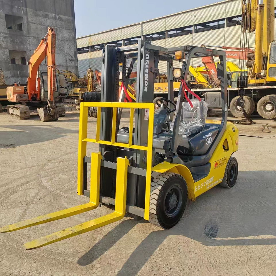 KOMATSU FD30 - Diesel viličar: slika 1 KOMATSU FD30 - Diesel viličar: slika 1