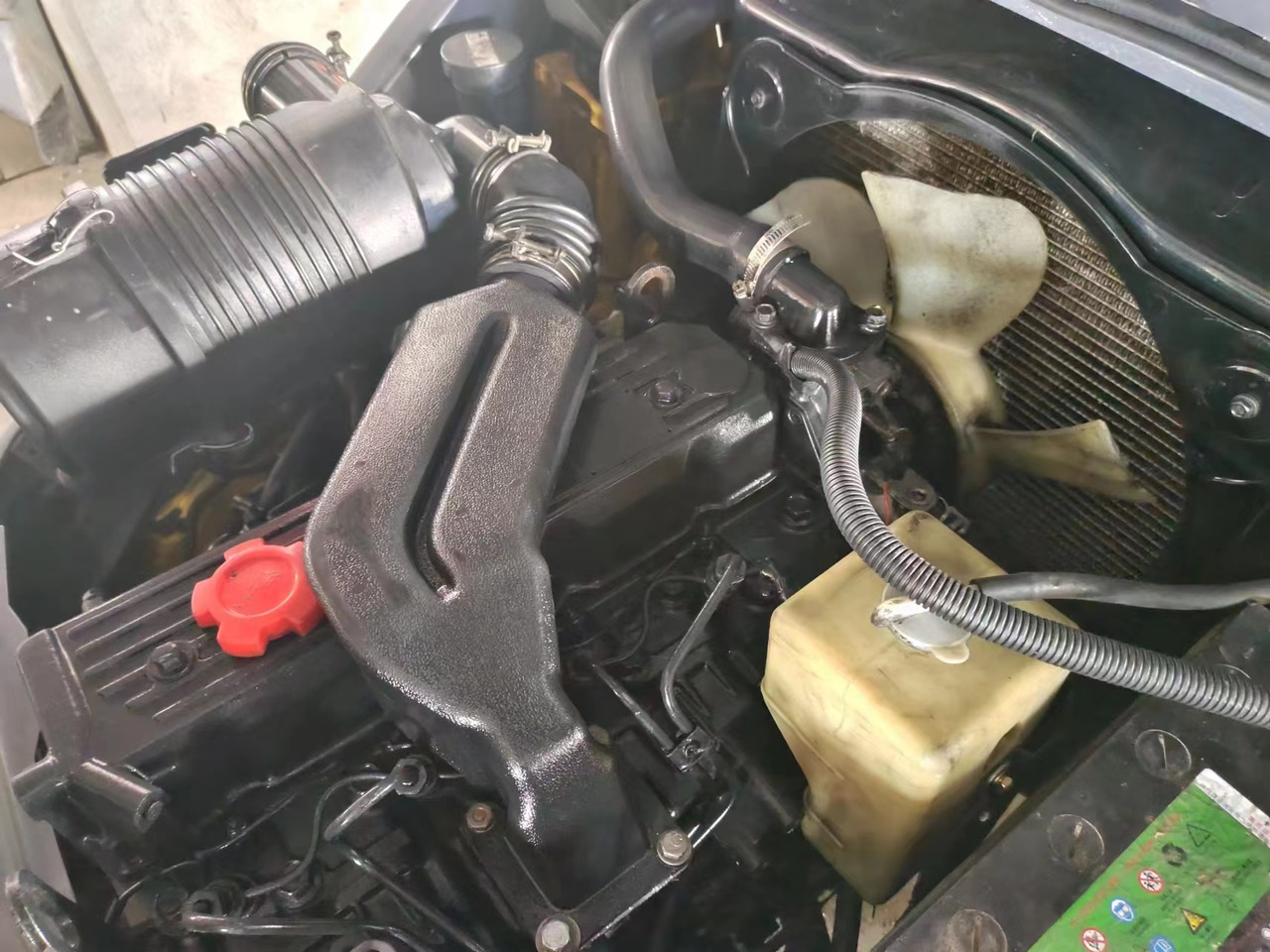 KOMATSU FD30 - Diesel viličar: slika 5 KOMATSU FD30 - Diesel viličar: slika 5