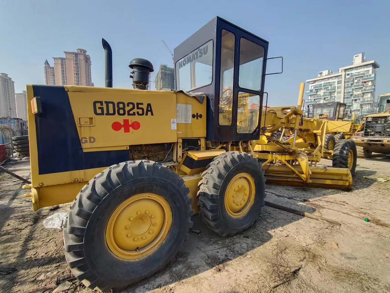 KOMATSU GD825A - Greder: slika 3 KOMATSU GD825A - Greder: slika 3