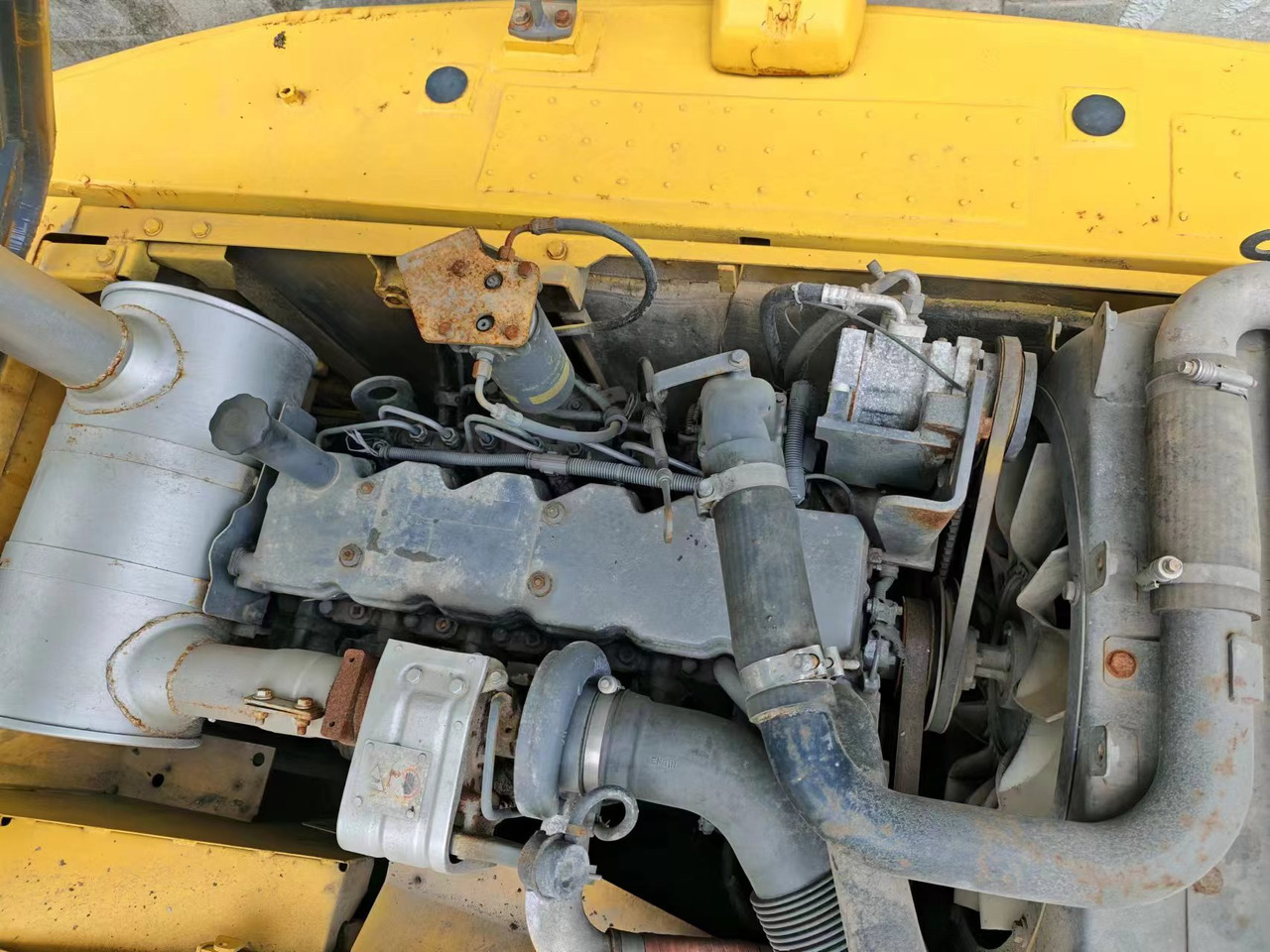 KOMATSU PC200-8 - Bager goseničar: slika 5 KOMATSU PC200-8 - Bager goseničar: slika 5